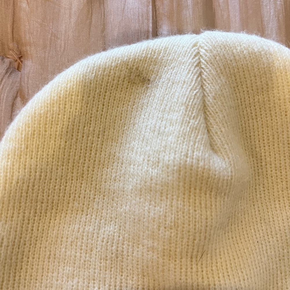 Supreme hat - Picture 4 of 5